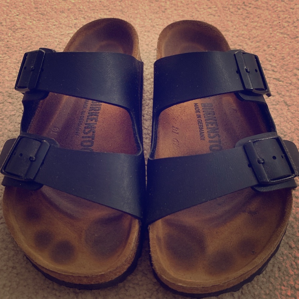 Birkenstock Arizona two strap sandals. (Black)